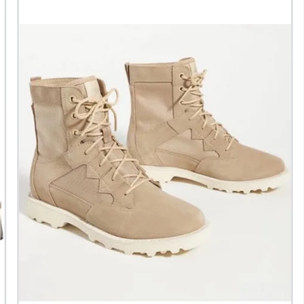 Sorel Women’s Waterproof Combat Boots Cream Size 8.5